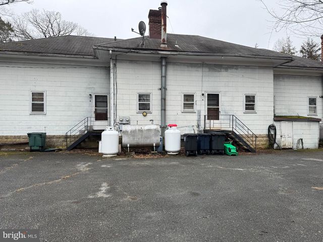 5201 CHURCH RD, Bowie, MD 20720