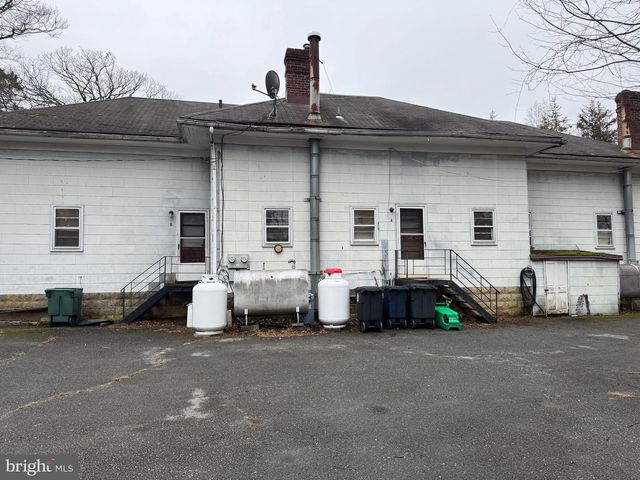 5201 CHURCH RD, Bowie, MD 20720