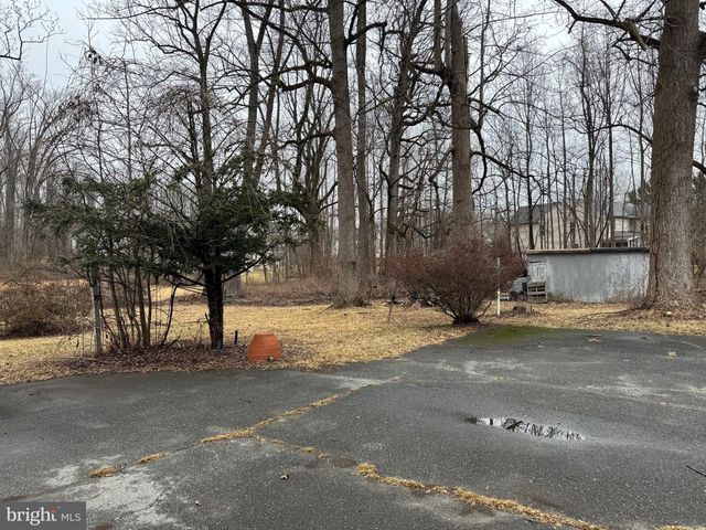 5201 CHURCH RD, Bowie, MD 20720