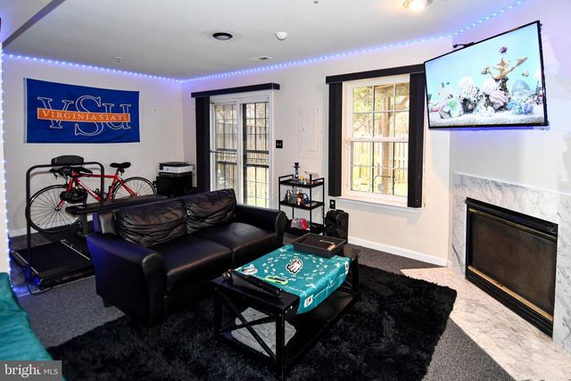 6101 W HIL MAR CIR, District Heights, MD 20747