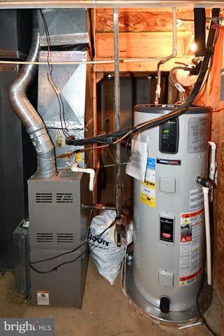 6101 W HIL MAR CIR, District Heights, MD 20747