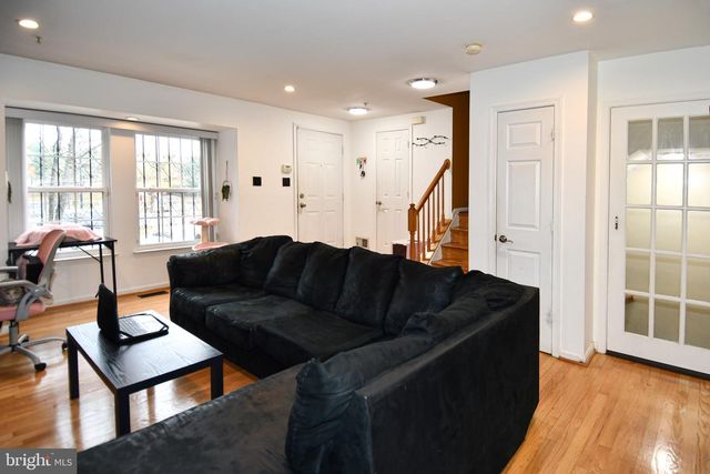 6101 W HIL MAR CIR, District Heights, MD 20747