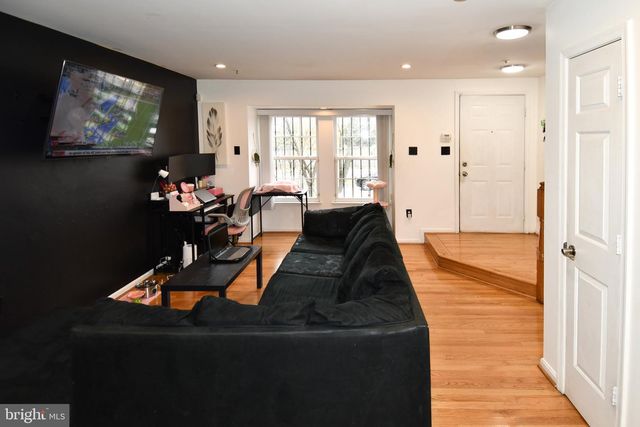 6101 W HIL MAR CIR, District Heights, MD 20747