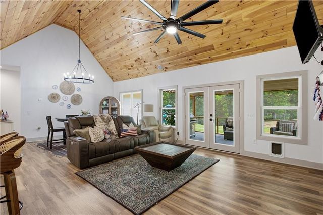 385 Owens Gin Road NE, Calhoun, GA 30701