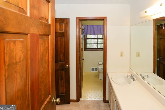 5315 Pounds Drive S, Stone Mountain, GA 30087