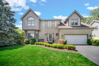 90 Rodenburg Road, Roselle, IL 60172