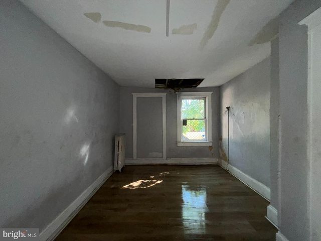 2425 MCCULLOH ST, Baltimore, MD 21217