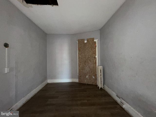 2425 MCCULLOH ST, Baltimore, MD 21217