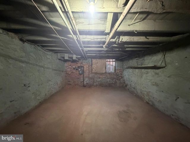 2425 MCCULLOH ST, Baltimore, MD 21217