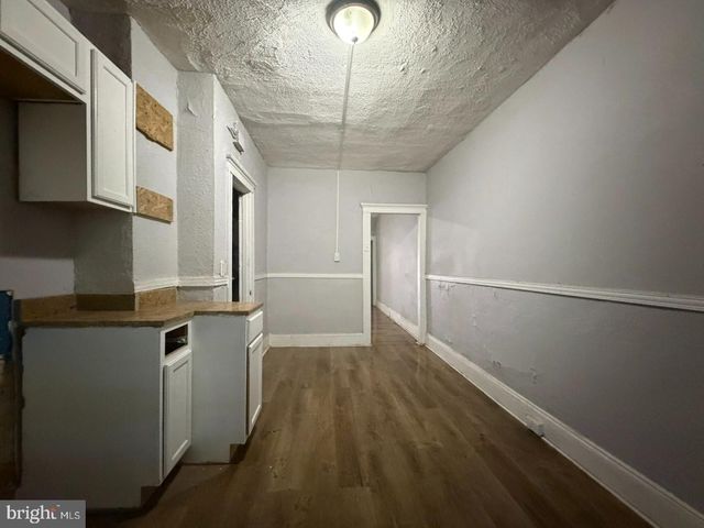 2425 MCCULLOH ST, Baltimore, MD 21217