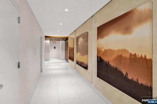 916 Hudson Park, Edgewater, NJ 07020