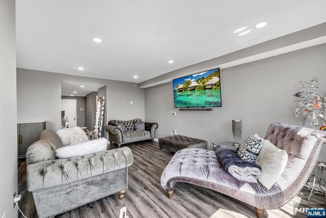 916 Hudson Park, Edgewater, NJ 07020