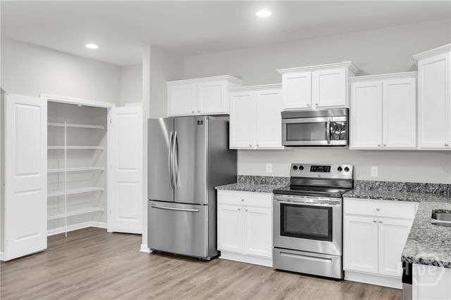 697 Waybridge, Richmond Hill, GA 31324