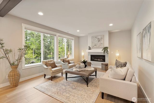 18585 Sawgrass Drive NE, Poulsbo, WA 98370