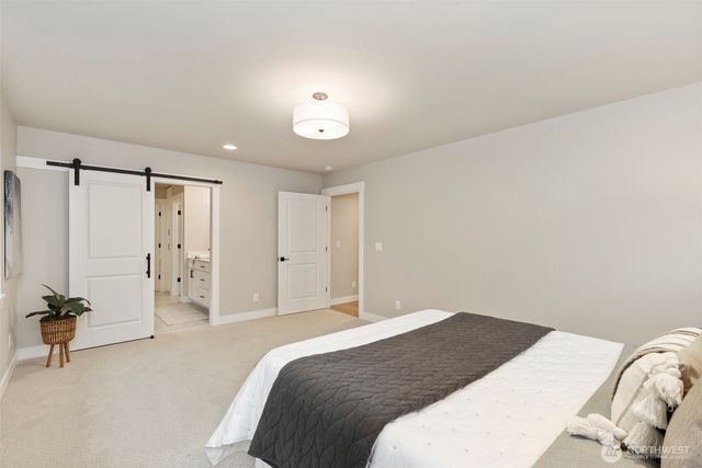 18585 Sawgrass Drive NE, Poulsbo, WA 98370