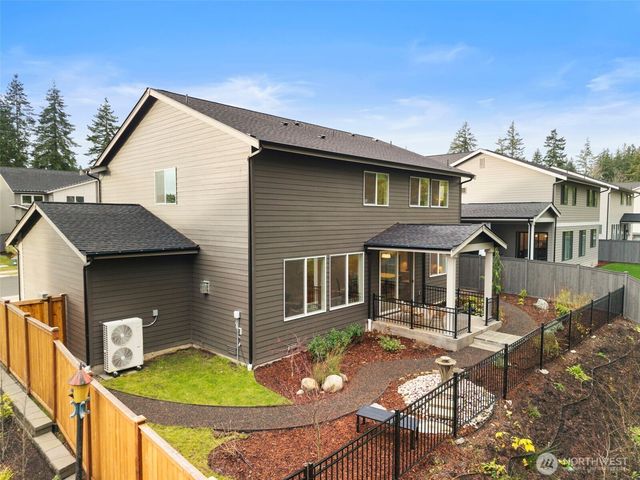 18585 Sawgrass Drive NE, Poulsbo, WA 98370