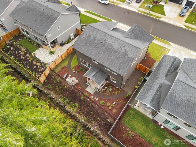 18585 Sawgrass Drive NE, Poulsbo, WA 98370