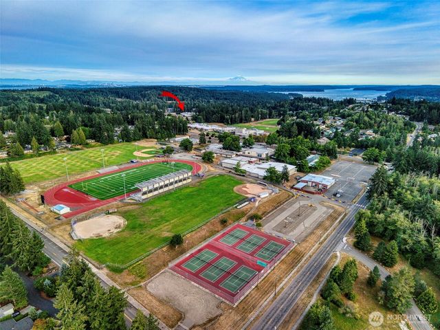 18585 Sawgrass Drive NE, Poulsbo, WA 98370