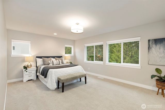 18585 Sawgrass Drive NE, Poulsbo, WA 98370