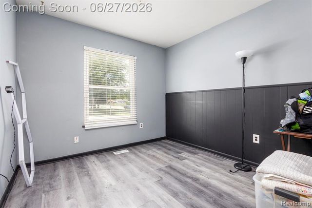 15212 Orchard Court, Romulus, MI 48174