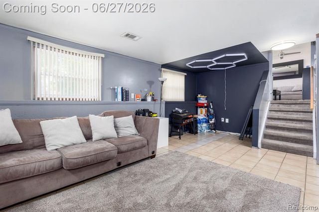 15212 Orchard Court, Romulus, MI 48174