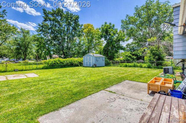 15212 Orchard Court, Romulus, MI 48174