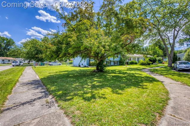 15212 Orchard Court, Romulus, MI 48174