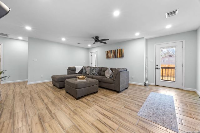 414 Devonshire, San Antonio, TX 78209