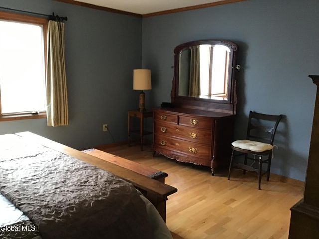 48 Carrie Court, Niskayuna, NY 12309