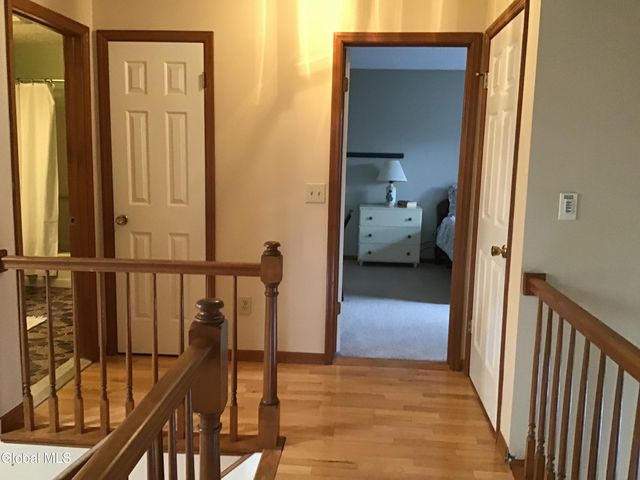 48 Carrie Court, Niskayuna, NY 12309