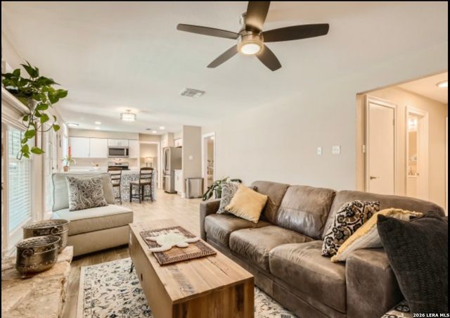 2645 PEBBLE VLY, San Antonio, TX 78232