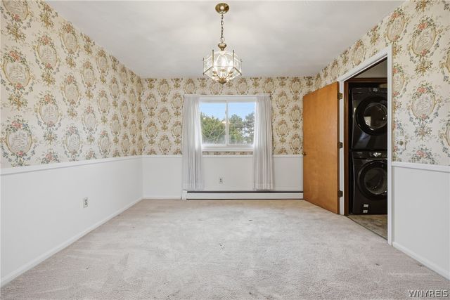 1 Hunters Lane, Amherst, NY 14221