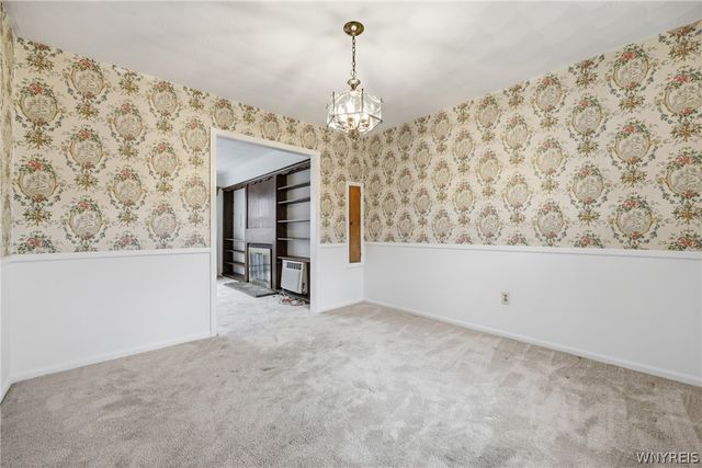 1 Hunters Lane, Amherst, NY 14221