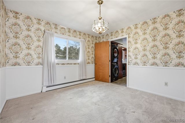 1 Hunters Lane, Amherst, NY 14221