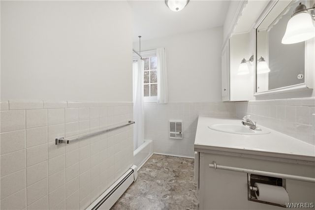 1 Hunters Lane, Amherst, NY 14221