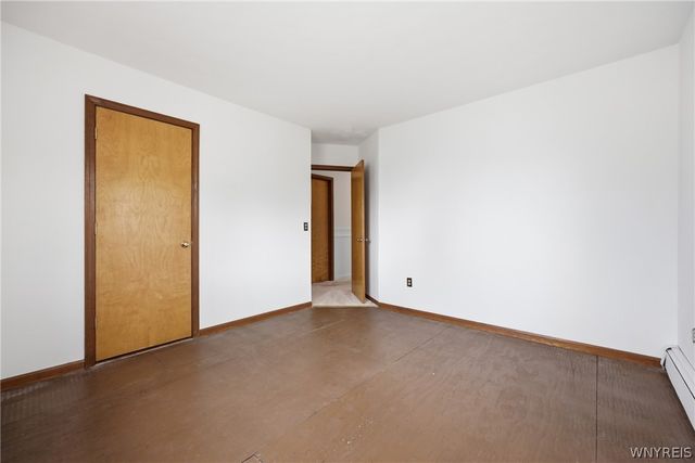 1 Hunters Lane, Amherst, NY 14221