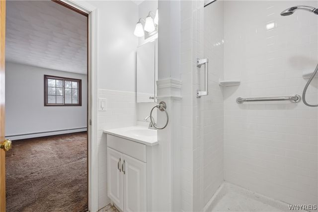 1 Hunters Lane, Amherst, NY 14221