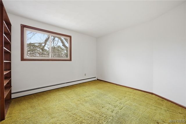 1 Hunters Lane, Amherst, NY 14221