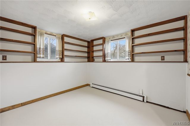 1 Hunters Lane, Amherst, NY 14221