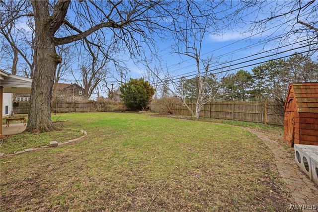 1 Hunters Lane, Amherst, NY 14221