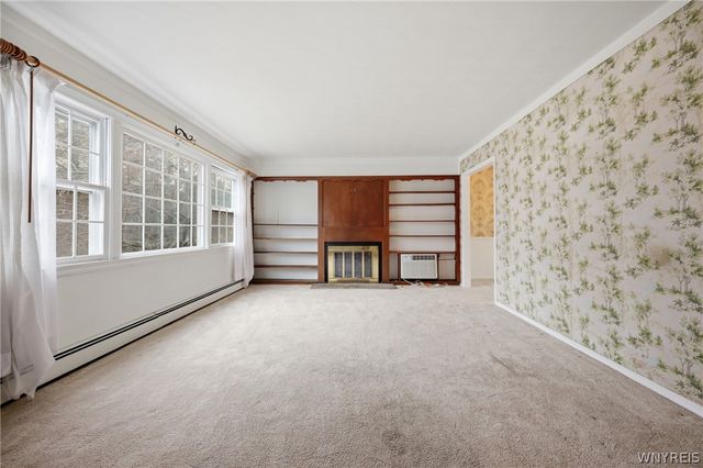 1 Hunters Lane, Amherst, NY 14221