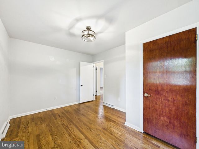 112 DELVIEW DR, Wilmington, DE 19810