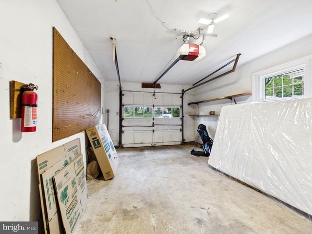 112 DELVIEW DR, Wilmington, DE 19810