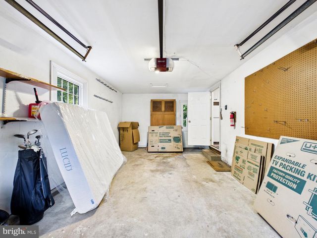 112 DELVIEW DR, Wilmington, DE 19810
