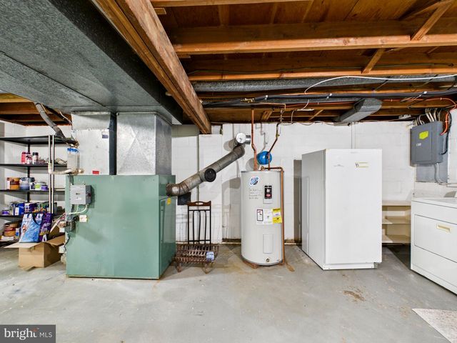 112 DELVIEW DR, Wilmington, DE 19810