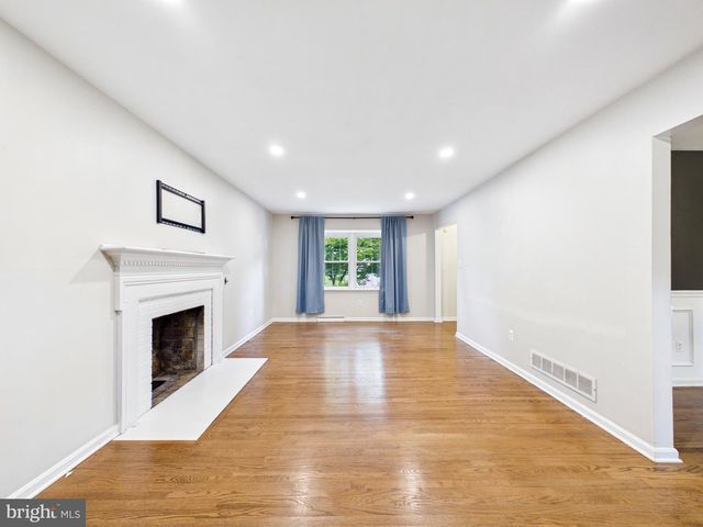 112 DELVIEW DR, Wilmington, DE 19810