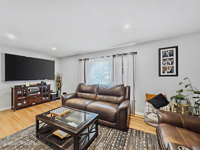 715 Vivian Drive, Toms River, NJ 08753