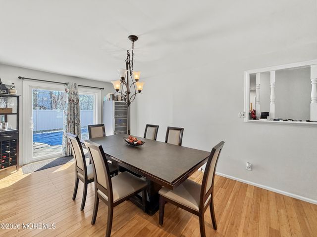 715 Vivian Drive, Toms River, NJ 08753