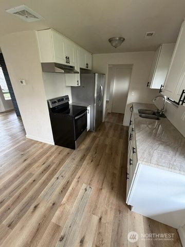 3103 90th Street S, Lakewood, WA 98499