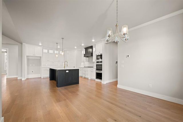 3452 Woodland Springs Drive, Norman, OK 73072